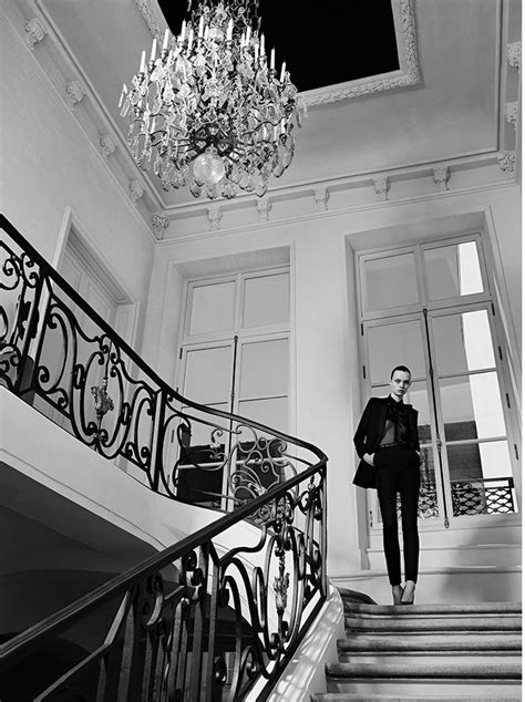retour yves saint laurent